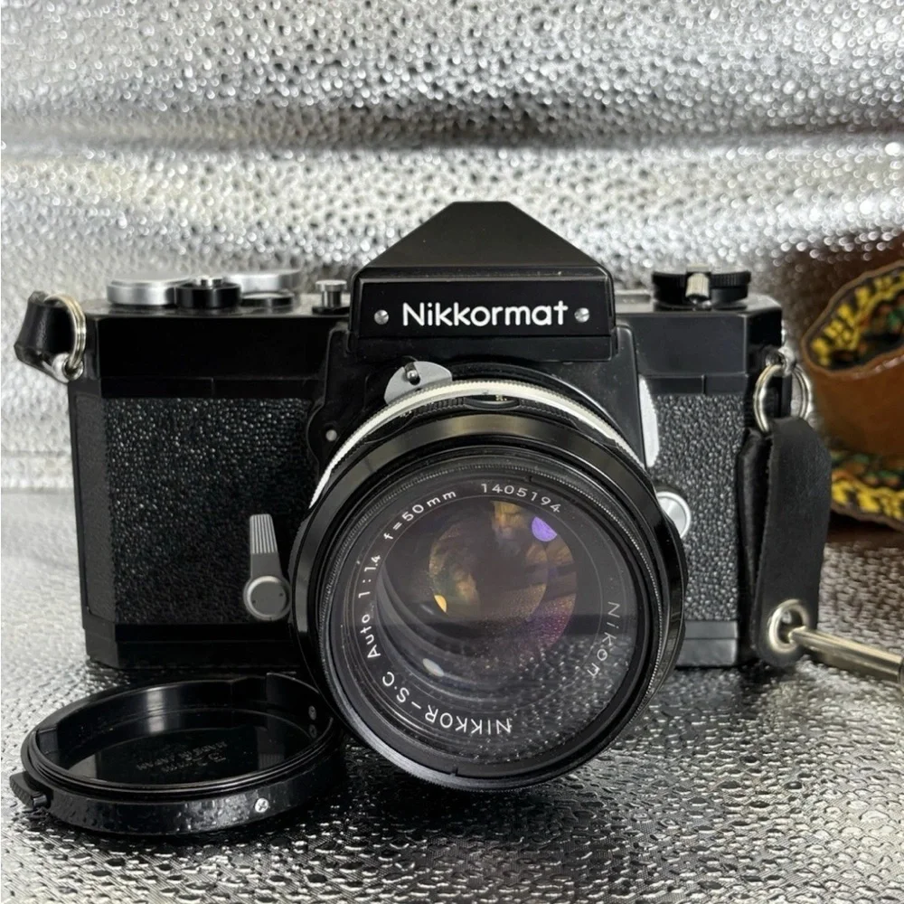 WORKING Black Nikon Nikkormat FTn 35mm Film SLR Camera With lens/case/ & Manuals